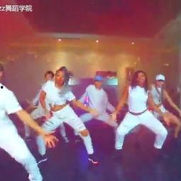 感谢的舞蹈视频,致敬美好时光的舞蹈盛宴